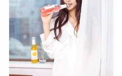 成人美女摇乱后入式内射视频